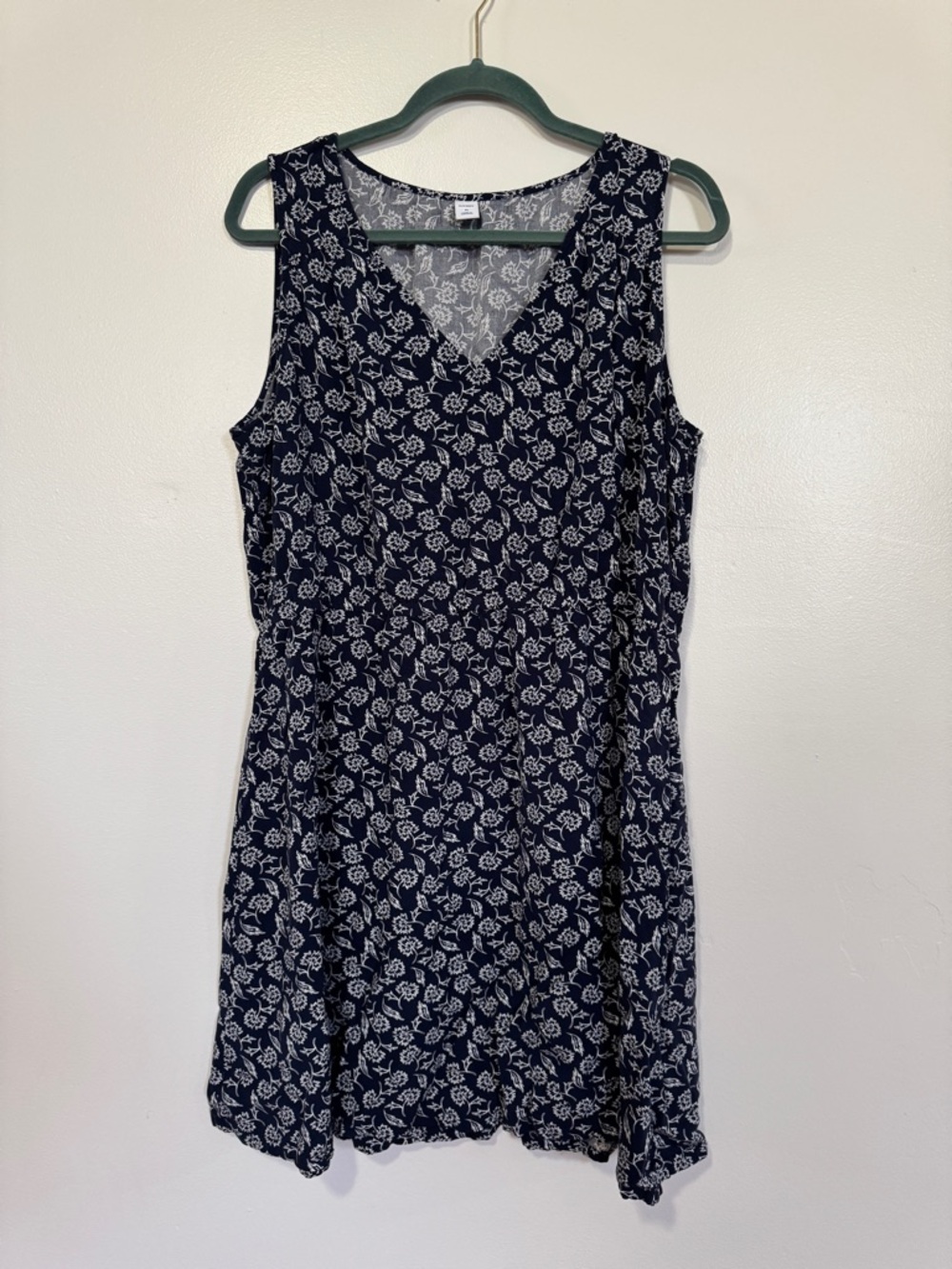 Old Navy Navy and White Sleeveless Floral Fit-and-Flare Dress, Size XL